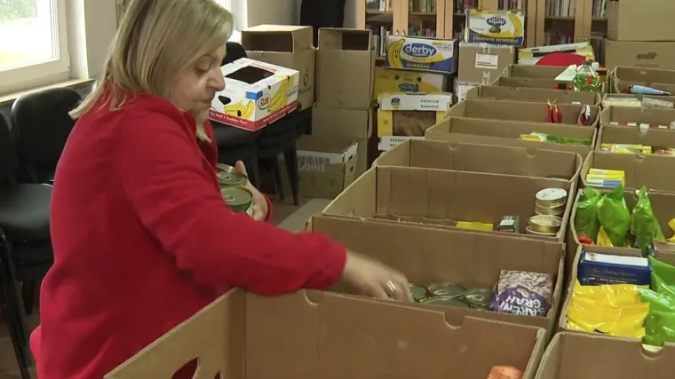 Otočani u divnoj akciji: Prikupili tisuće kila hrane i potrepština za potrebite obitelji