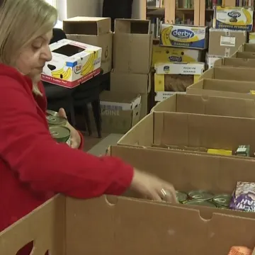 Otočani u divnoj akciji: Prikupili tisuće kila hrane i potrep&scaron;tina za potrebite obitelji