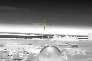 Dron se zabio u neboder: Ukrajinci posijali kaos na Krimu, uništen i skupocjeni bombarder