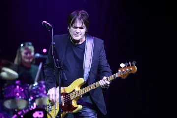 Vlado Kalember kao da ne stari: Publika oduševljena njegovim izgledom i energijom na sceni