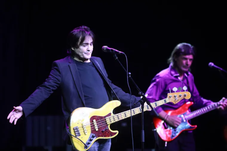 Vlado Kalember kao da ne stari: Publika oduševljena njegovim izgledom i energijom na sceni