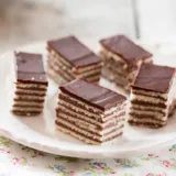 Brza mađarica koja će vas oduševiti: Recepti za omiljeni kolač bez imalo muke