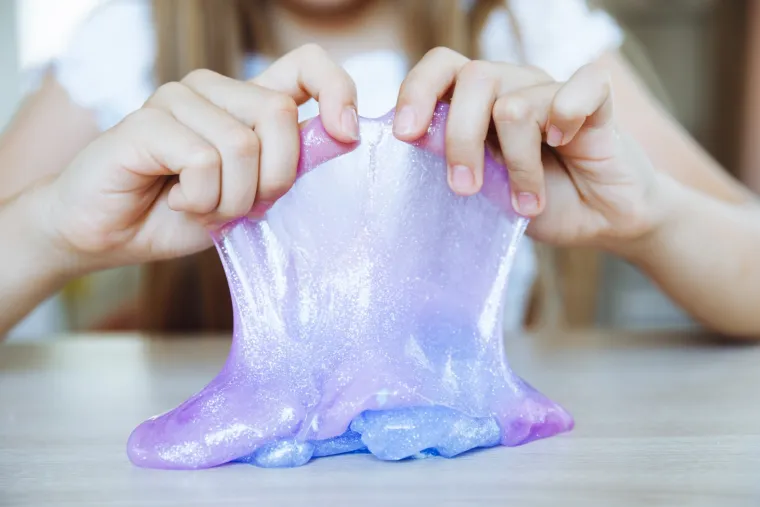 Otrovne kemikalije, baterije, magneti: Provjerili smo koliko je opasnih igračaka na tržištu