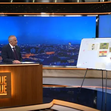 Donosimo recept za domoljubni prosvjed: Transparenti na glagoljici, pjevanje budnica...