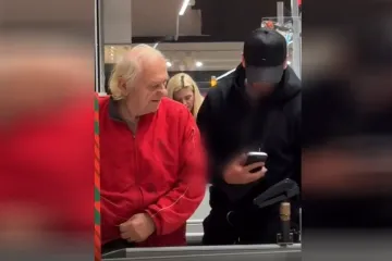 Mladić šokirao ljude, podmirio im šoping u dućanu: 'Kad sam ih vidio, uhvatio me grč'