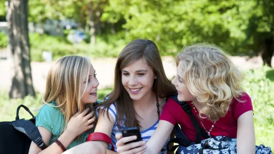 Preuranjeni pubertet sve je češći, naročito kod djevojčica: Za sve je kriva pandemija?