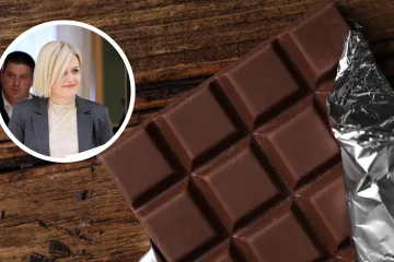 'Čokogate' u Rijeci dobio epilog: Pala odluka o zaposleniku koji je sa stola gradonačelnice uzeo čokoladu