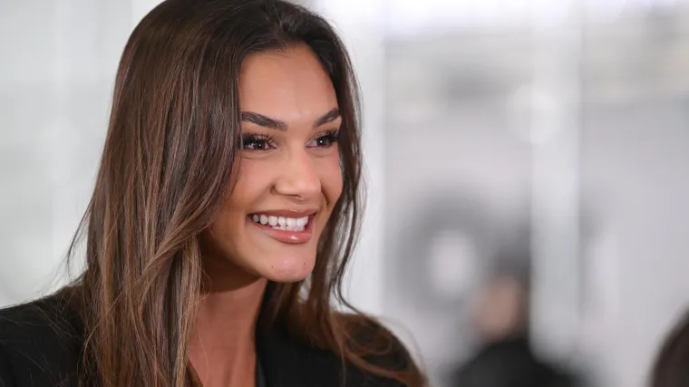 Kad se misice sastanu: Laura pozirala sa svojim prethodnicama, objava zapalila društvene mreže