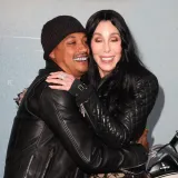 Ljubav cvjeta kod Cher: 79-godišnja zvijezda ide pred oltar s 40 godina mlađim partnerom?