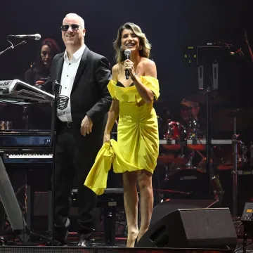 Šuškalo se o njezinoj vezi s Marijom Šerifović: Tko je žena koju je Saša Matić doveo u Arenu?