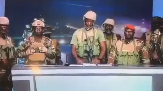 Vojni puč uživo pred kamerama, država u šoku: 'Svečano se obvezujemo...'