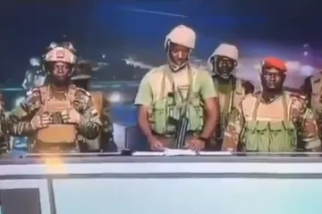 Vojni puč uživo pred kamerama, država u šoku: 'Svečano se obvezujemo...'