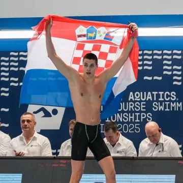 Hrvatska ima prvaka Europe u plivanju! Hribar ruši rekorde kao od šale: 'Strašno sam zadovoljan'