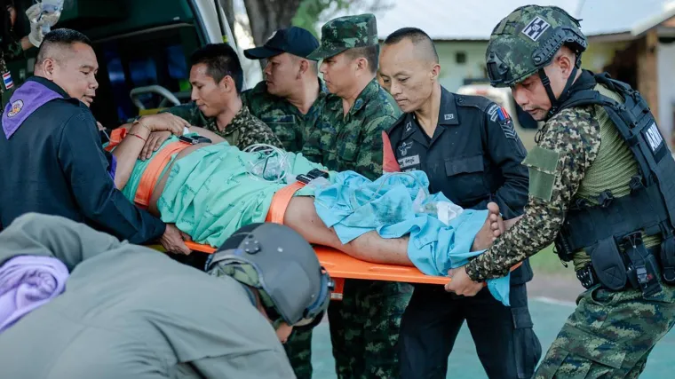 Novi rat u Aziji? Pokrenuti zračni udari duž sporne granice! Ima žrtava...