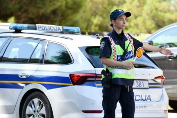 Divljačka vožnja na A1, mladić jurio 250 km/h! Policija otkrila kakva ga kazna čeka