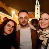 Nisu prošli neprimjetno: Svi se pitaju tko su lijepe dame i naočit mladić s varaždinskog Korza