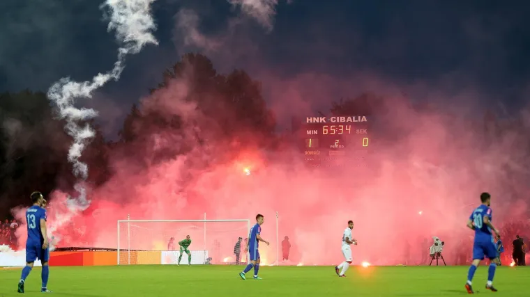 Spektakl u četvrtfinalu Kupa: Veliki derbi na Rujevici, Dinamo na niželigaša