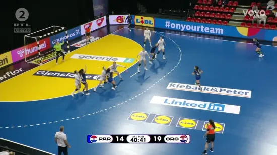 Scene kakve ne želimo gledati: Paragvajke ostale ležati nakon sudara, Hrvatska klupa u nevjerici