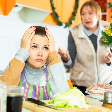 Olakšajte sebi blagdane: Žene, ne trebate same držati cijeli Božić na svojim leđima!