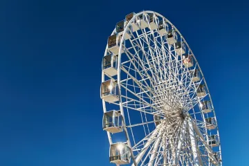 Zapeli na panoramskom kotaču, djeca su vri&scaron;tala: 'Okretali su nas ručno, mic po mic!"