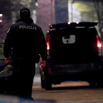 Muškarac i žena ubijeni u stanu, policiju dočekao jeziv prizor: Počeo lov na ubojicu