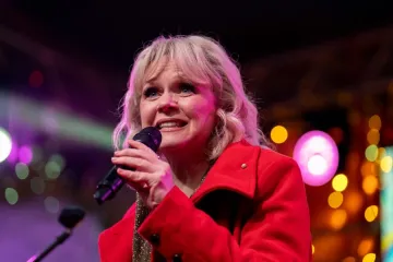 Pogledajte kako je Advent u Zadru gorio uz Tajči: &Scaron;ljokičaste kombinacije i crvene kapice