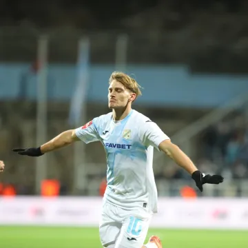 Bomba iz Engleske! Vodeći klub Premier lige želi Tonija Fruka