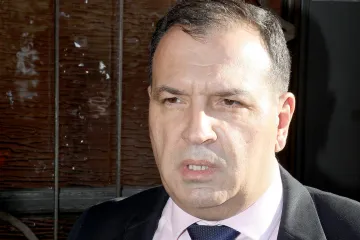 Neki su se izvukli s opomenom, ali ne i Beroš: Bivši ministar kažnjen zbog imovinske kartice