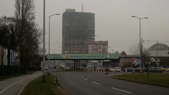 Nastao u poplavi pa nestao u plamenu: Vjesnikov neboder čeka posljednju presudu