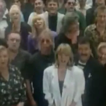 Prvi stih otpjevao Oliver, a zatim Sanja Doležal: Ovo je najznačajnija hrvatska pjesma u posljednjih 80 godina