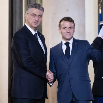 Plenkoviću strani jezici idu kao materinji: Sjetili smo se političara kojima i nisu tako dobro išli