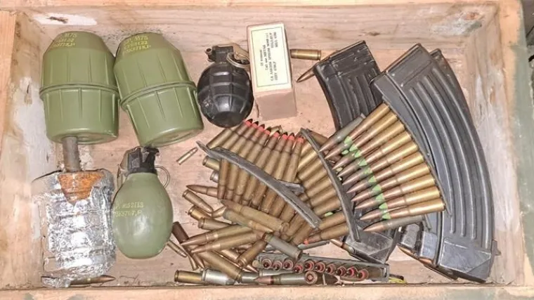 Hrvat policiji dragovoljno donio bombe i streljivo