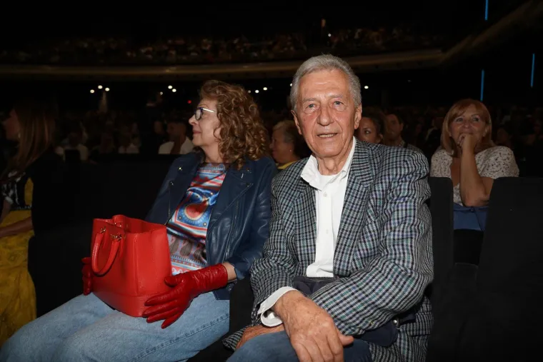 Život koji je Miroslav Ilić pokušao sakriti: Istina o Kićinoj 'crnoj ženi' i nepriznatom sinu