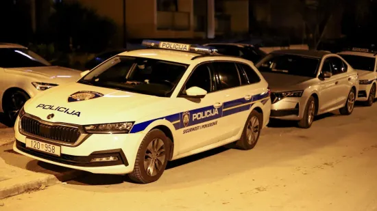 Maloljetnik na speedu, kokainu i travi napao vršnjake u Metkoviću: Udarao nogom u glavu