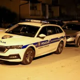 Maloljetnik na speedu, kokainu i travi napao vršnjake u Metkoviću: Udarao nogom u glavu