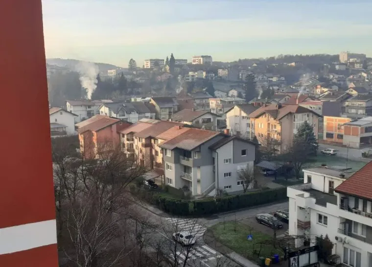 Gori Dom za starije u Karlovcu: Požar iz dimnjaka brzo se proširio