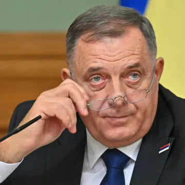 Dodik izvrijeđao &scaron;efa delegacije EU u BiH: 'Mizerna protuha propale politike i antisrbin'