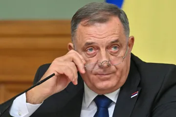 Dodik izvrijeđao šefa delegacije EU u BiH: 'Mizerna protuha propale politike i antisrbin'