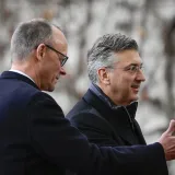 Plenković na crvenom tepihu s Merzom: Pogledajte kako su ga Nijemci primili