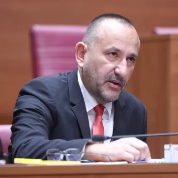 Zaiskrilo u Saboru, Hrvoje Zekanović ismijao oporbu: 'Zabili ste si autogol'