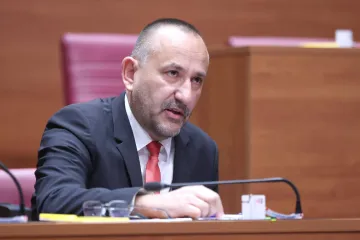 Zaiskrilo u Saboru, Hrvoje Zekanović ismijao oporbu: 'Zabili ste si autogol'