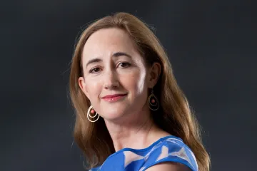 Nakon teške borbe s rakom preminula autorica 'Šopingholičarke': Obitelj objavila dirljivu objavu