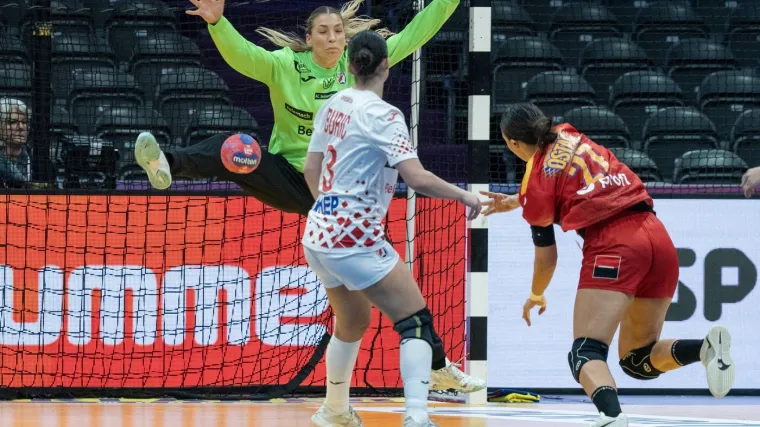 Hrvatska kontrolira, Kina odgovara: Promjena taktike pretvorila susret u igru gol za gol