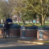 Trudnica upala u kontejner u Ivanić Gradu, a za bizarnu nezgodu kriv je - mobitel