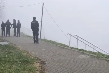 Drama u Savi kraj Slavonskog Broda, prevrnuo se čamac s 13 ljudi: 'Najmanje jedna osoba poginula'