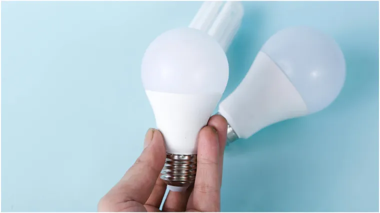Stručnjak upozorava: 'LED žarulje su javnozdravstveni problem, predstavljaju ozbiljan rizik'