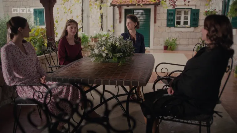 Mirjana u panici da se i Marko ne bi spetljao s jednom od sestara Runje! Cviti je uputila teške riječi, a ona objavila sretne vijesti!