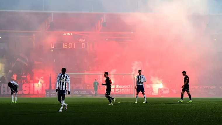 Maloljetnik spalio stadion nakon što je klub ispao u drugu ligu, neće ga kazneno goniti