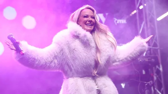 Prekrasna Maja Šuput priredila je večeras malo drukčiji nastup