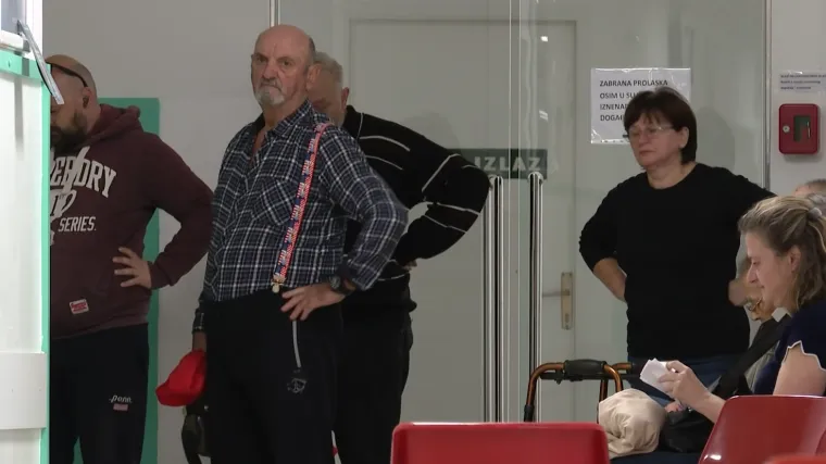 Eksplozija virusa u Hrvatskoj, automobili ispred Klaićeve: 'Dosta težak oblik kod većine'